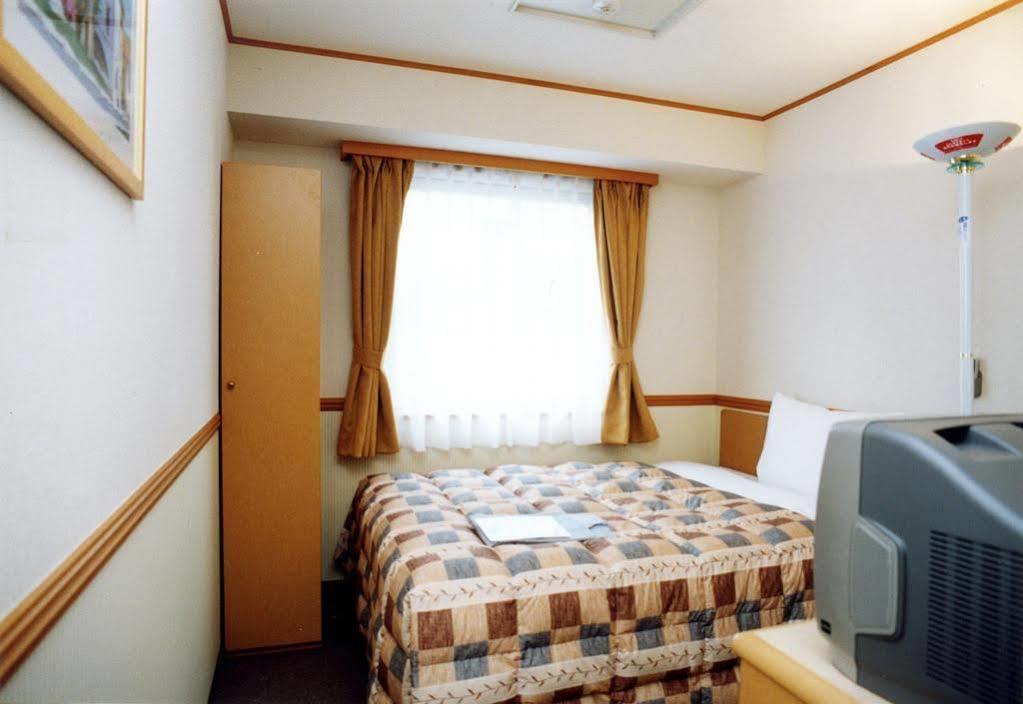 Toyoko Inn Kofu-Eki Minami-Guchi No.1 Exterior foto